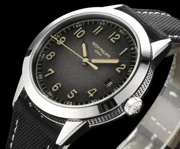 Calatrava DATE, SWEEP SECONDS. 40 mm,Steel,5226G