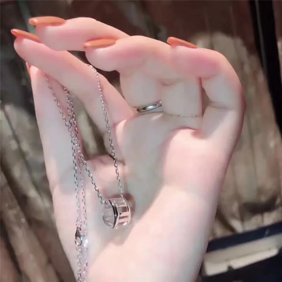 Tiffany Atlas Stylish Open Pendant Necklace Fashion Style Lady Jewelry US Sale GRP09768