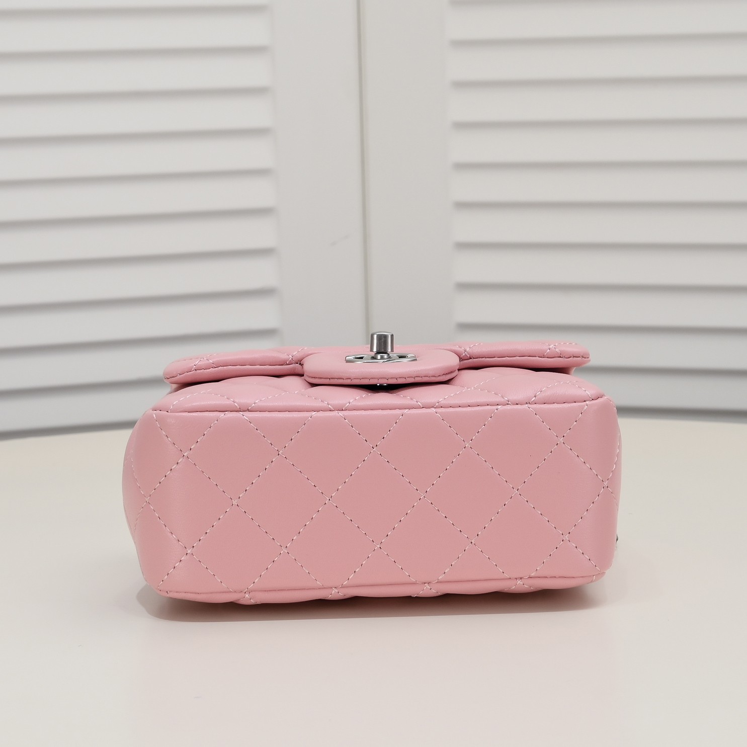 Chanel Cross Body Metal Ball Chain Shoulder Bag Handbag