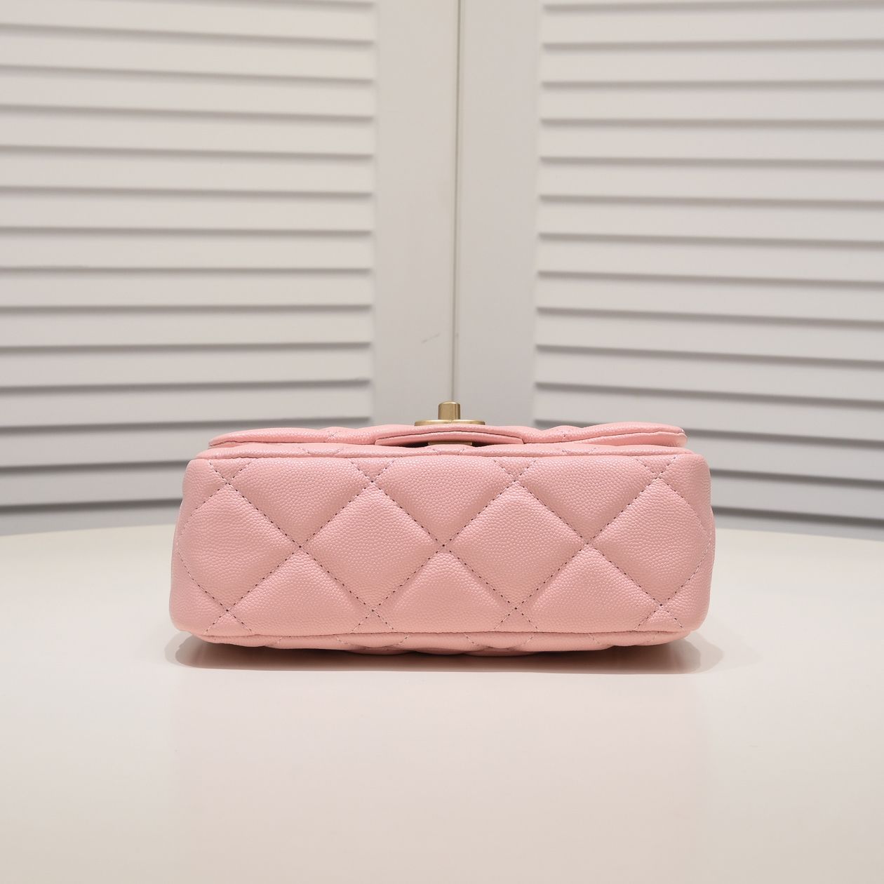 Chanel 23P Peach Hardware Shoulder Bag Handbag