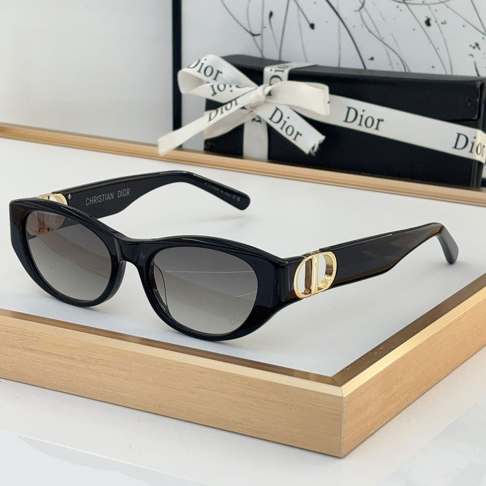 Dior The Hollow Logo of The Mirror Leg  sunglasses Top quality (Replica）