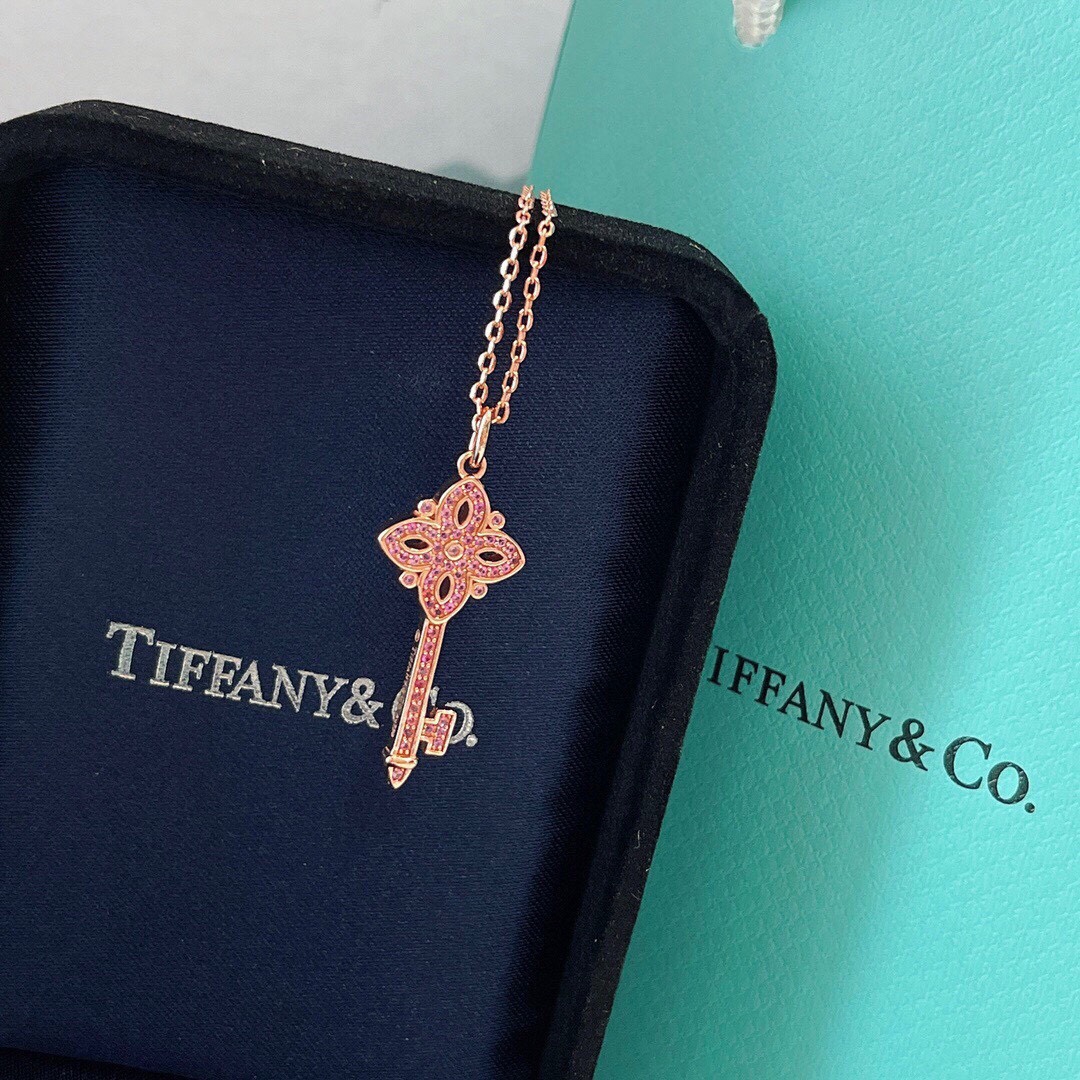 Tiffany Keys, Victoria® Key Necklace