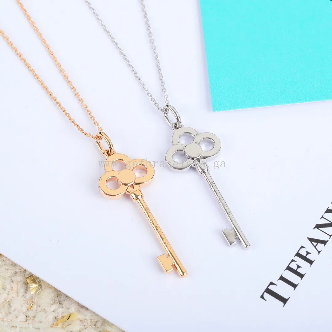 Tiffany Keys Crown Key in Rose Gold/White Gold with Diamonds