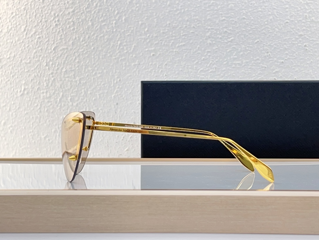 Alexander McQueen Sunglasses