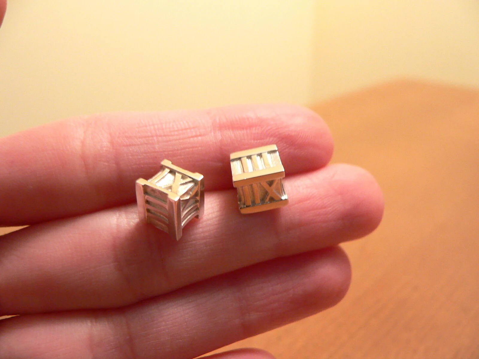 Tiffany & Co Atlas Cube Earrings Studs Sterling Silver T and Co Gift Love Cool