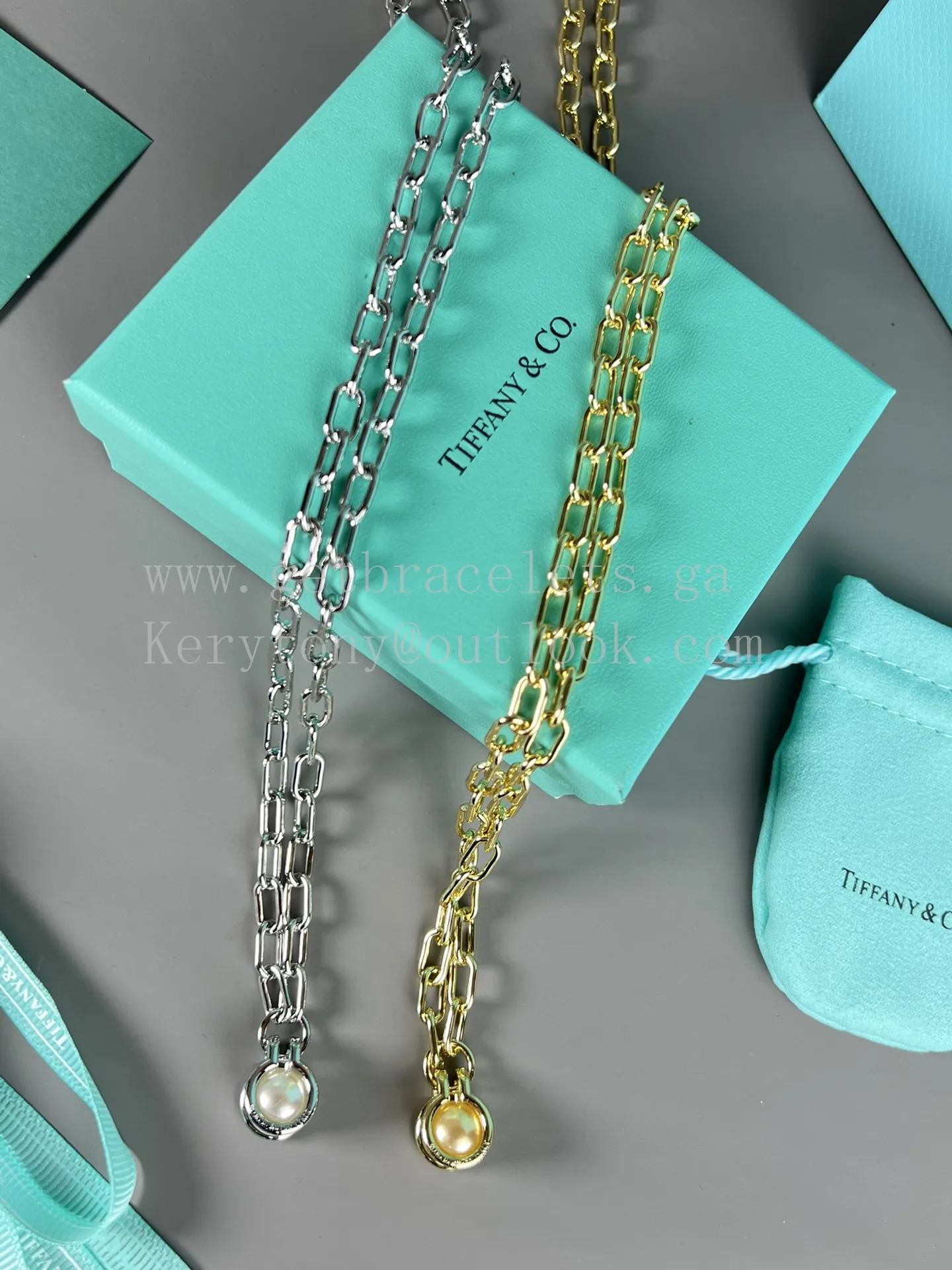 Tiffany T Pearl Link Pendant in White Gold/Yellow Gold