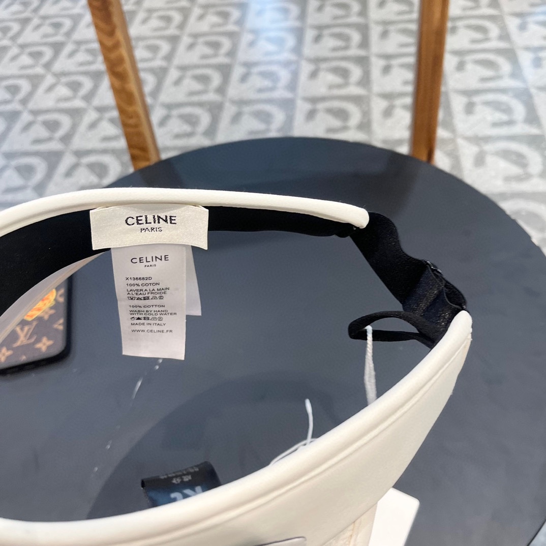 Celine Hats(Replica)