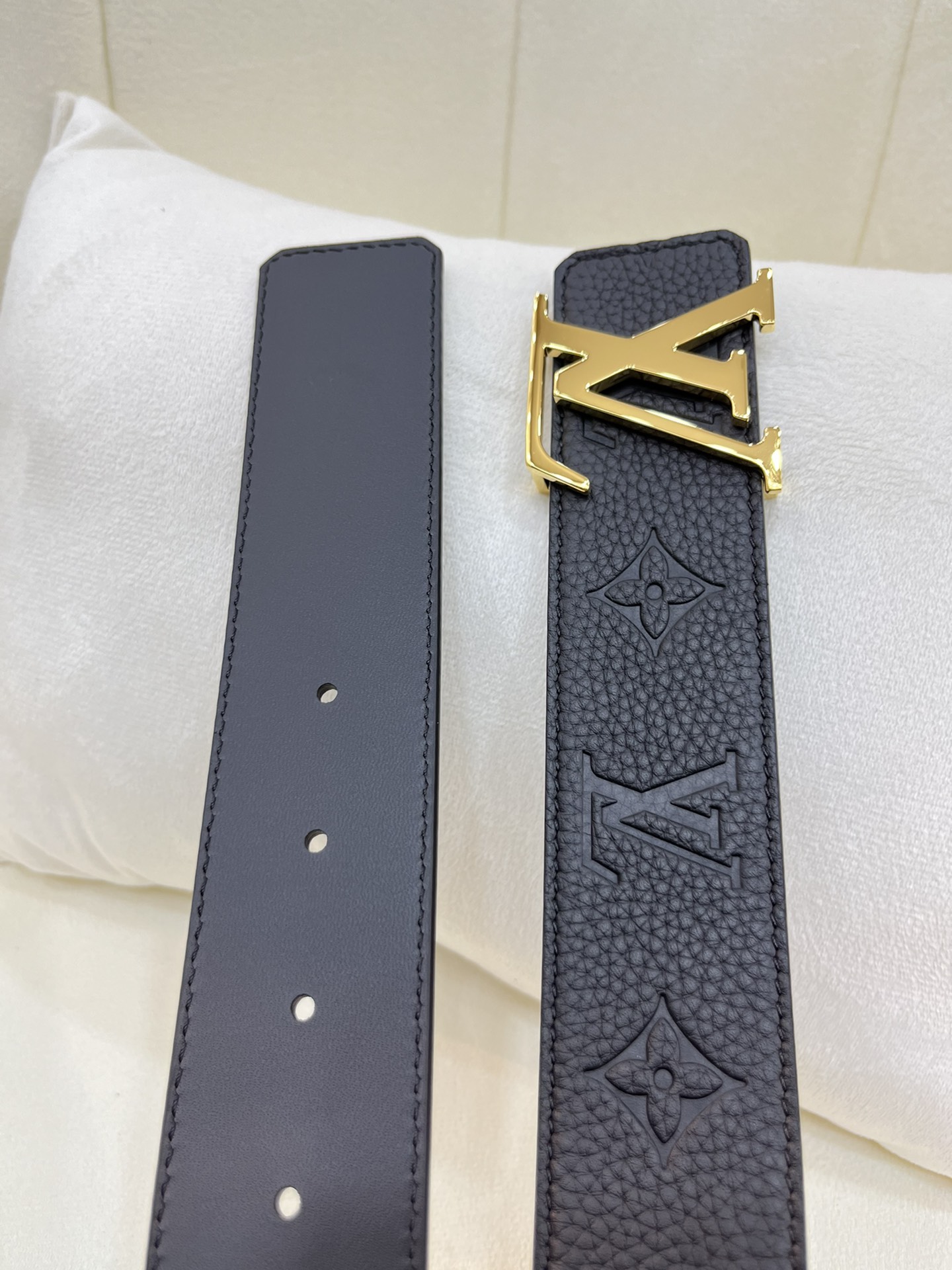 Louis Vuitton LV Leather Belts 1:1 Mirror Version