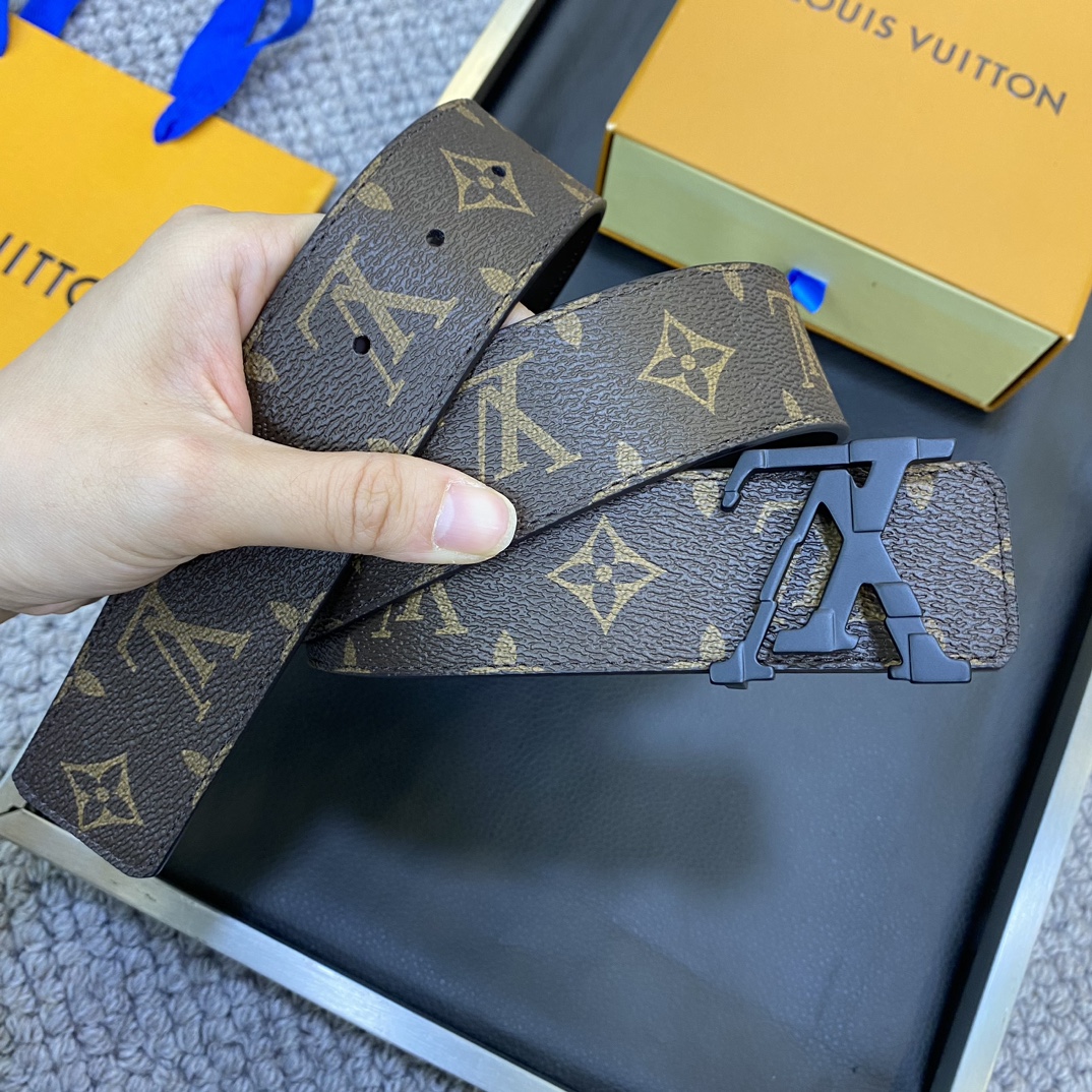 Louis Vuitton LV Leather Belts 1:1 Mirror Version