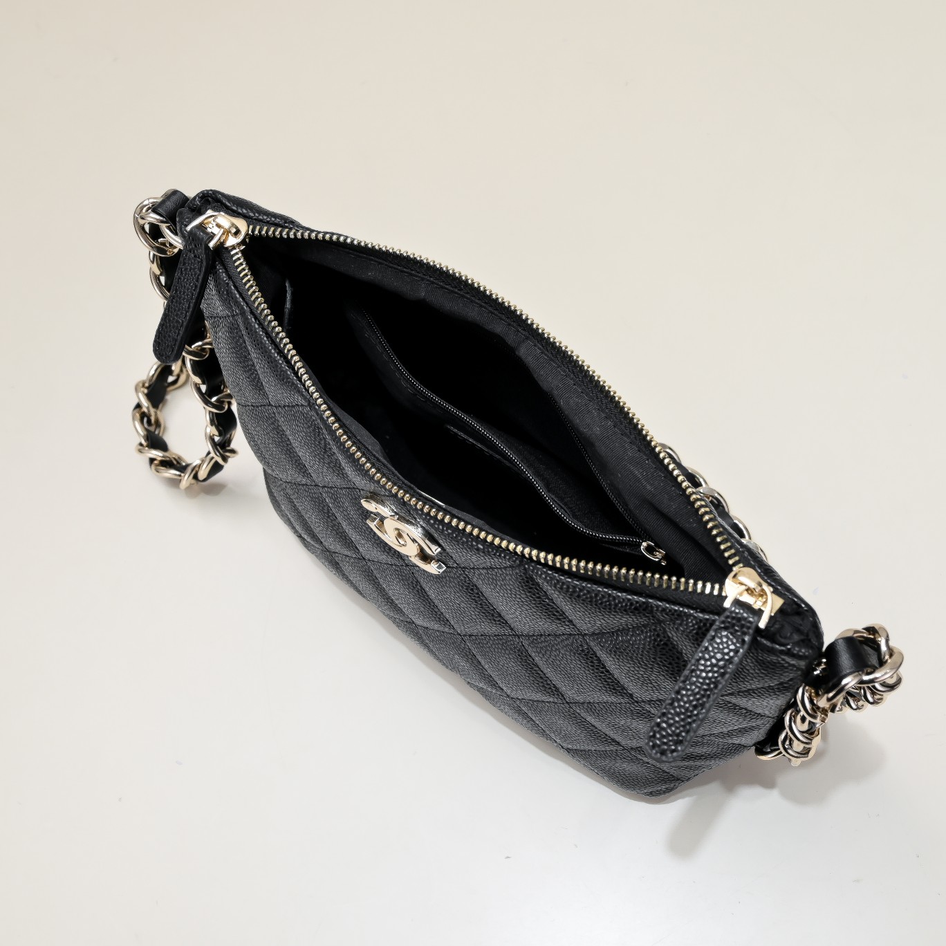 Chanel Hobo Underarm Bag Small Shoulder Bag Handbag