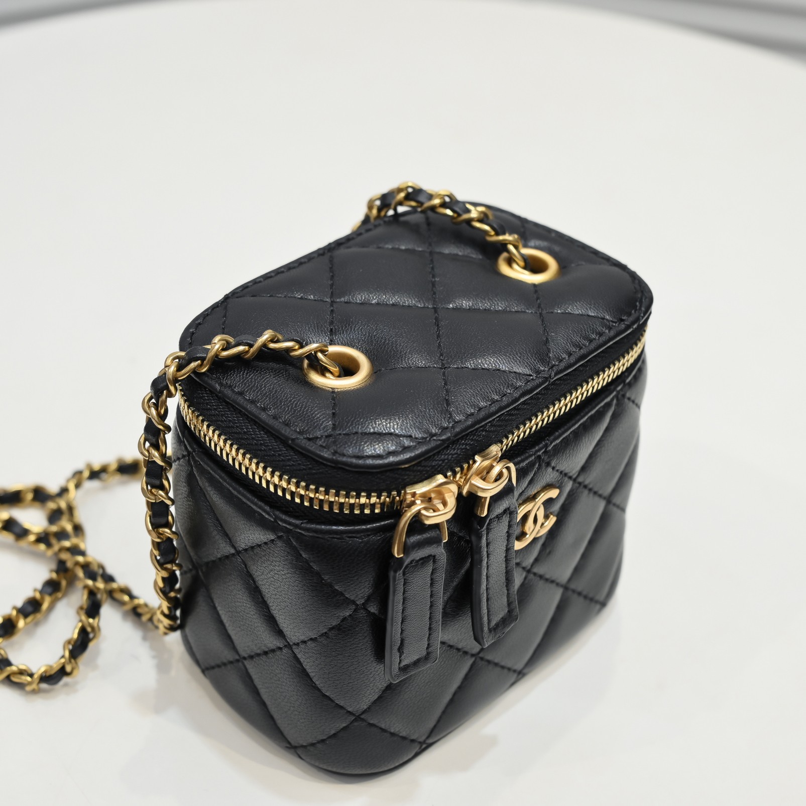 Chanel  Golden·Ball Makeup Box Bag Small Shoulder Bag Handbag