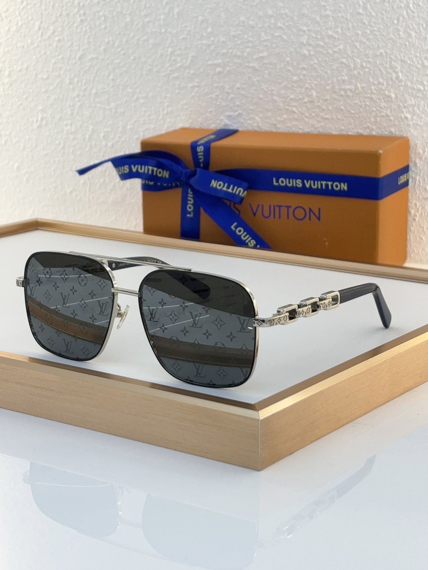 Louis Vuitton LV Sunglasses