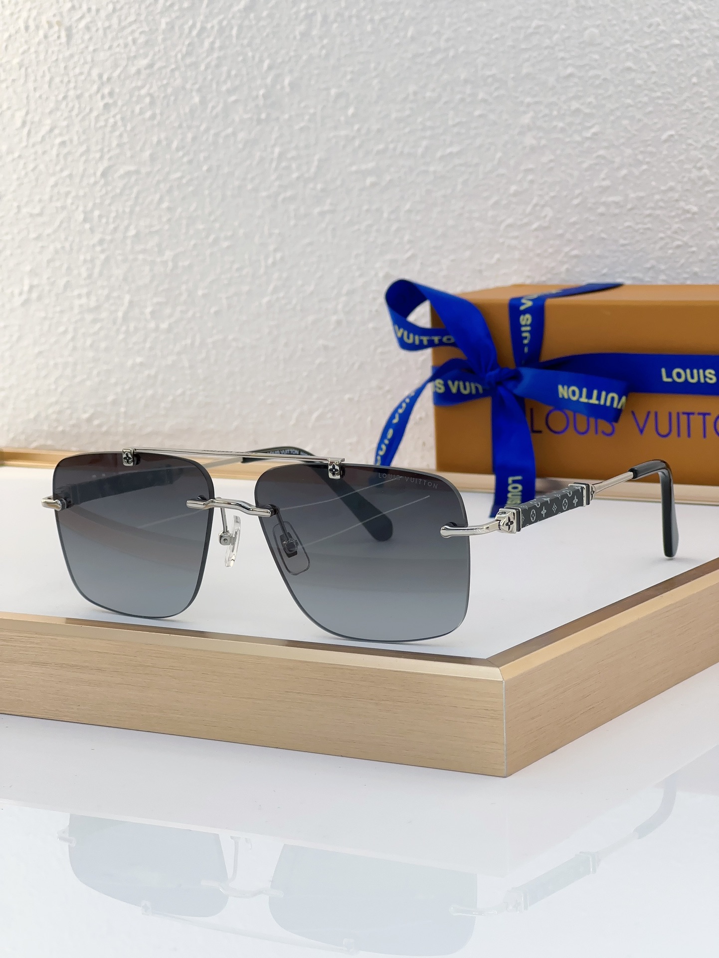 Louis Vuitton LV Sunglasses
