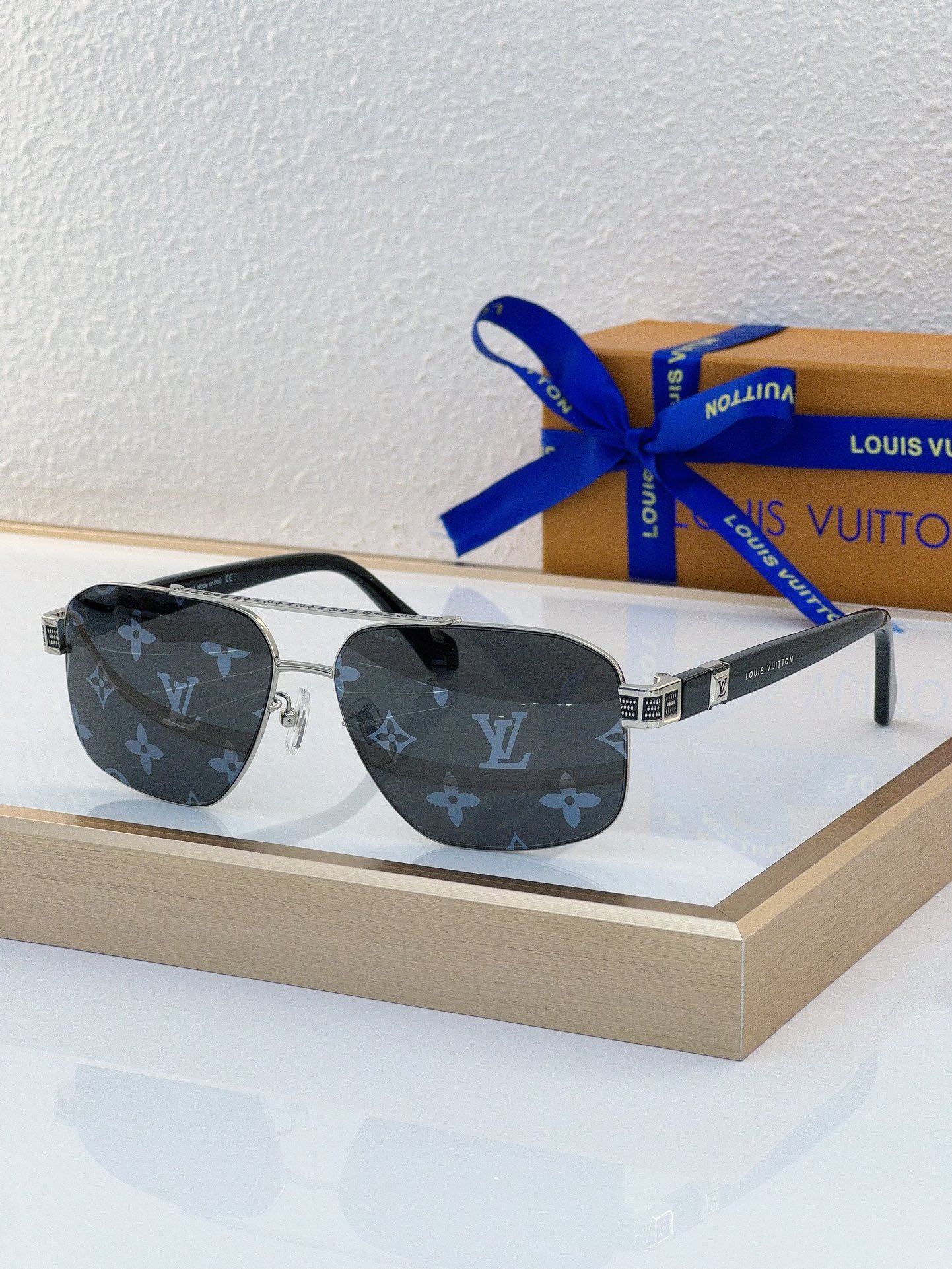 Louis Vuitton LV Sunglasses