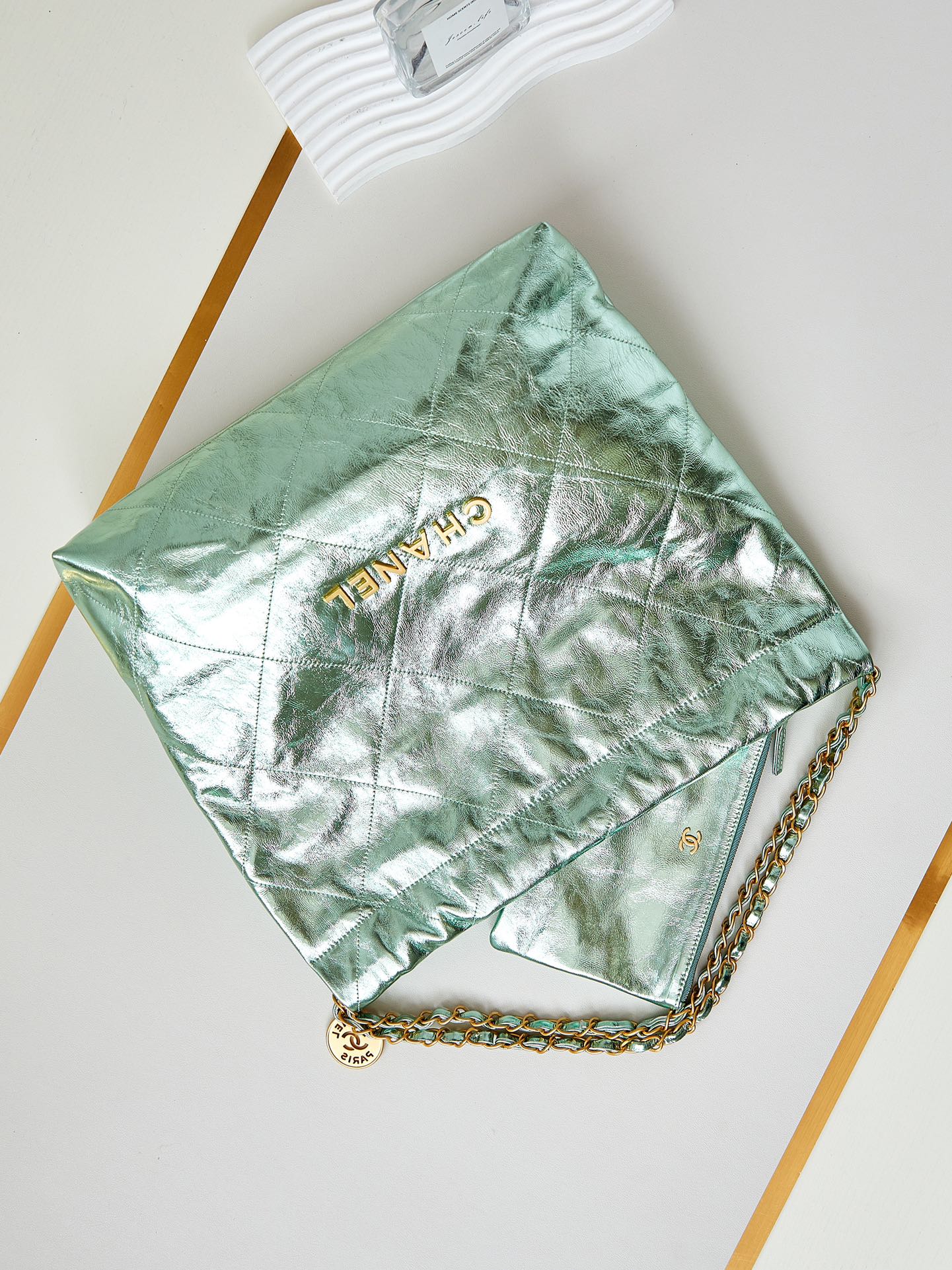 Chanel 10A Handbag Shoulder Bag Top Mirror Quality Version 22 bag AS3261