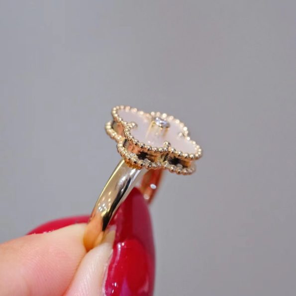 Van Cleef Clover Ring Dupe, One Diamonds
