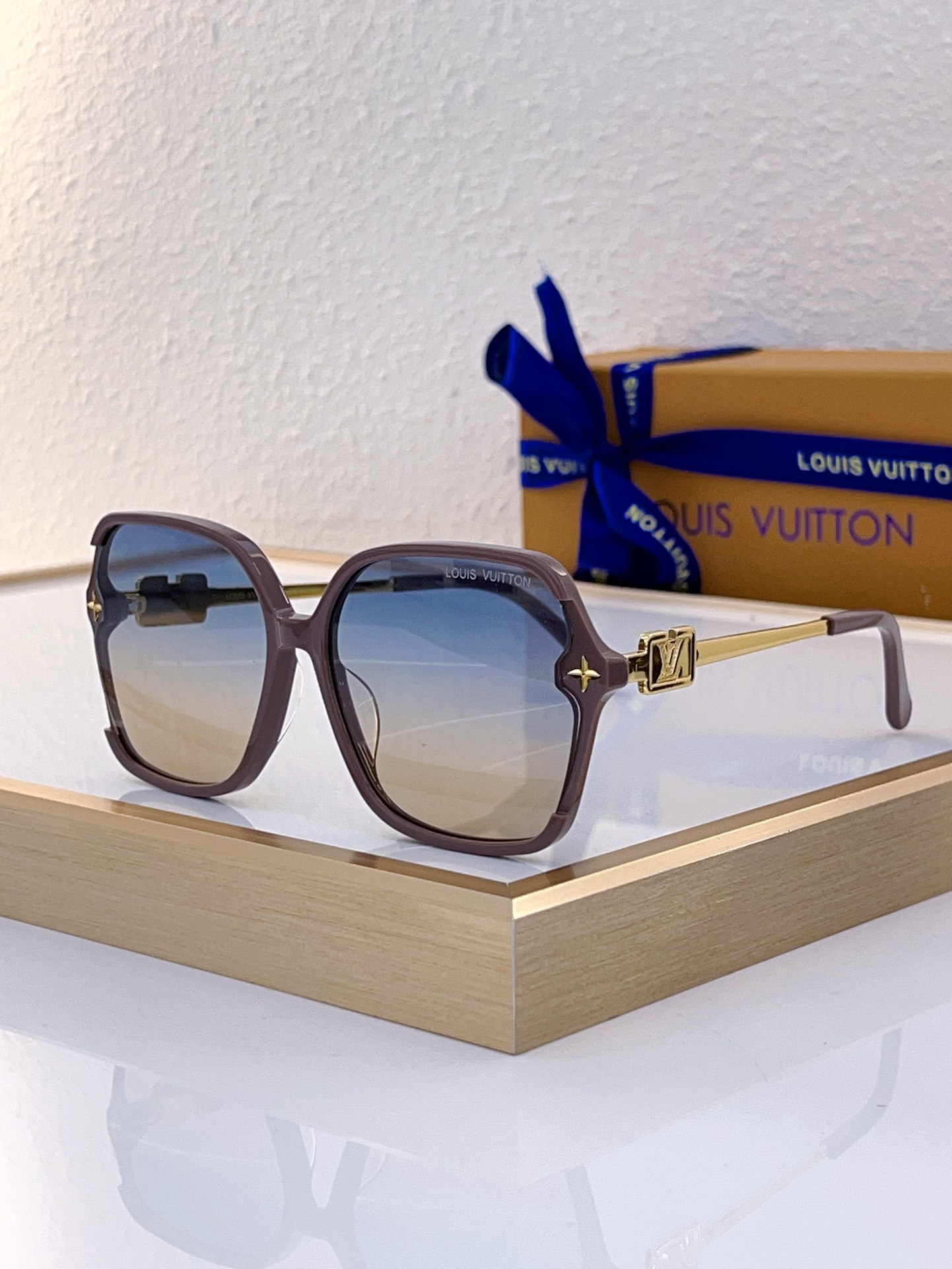 Louis Vuitton LV Sunglasses