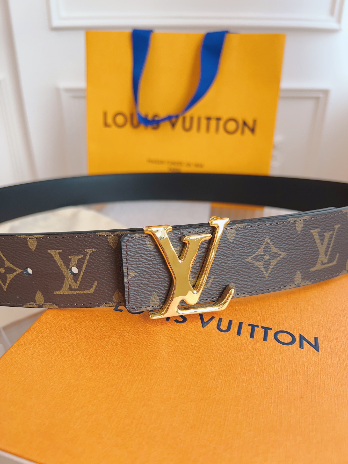 Louis Vuitton LV Leather Belts 1:1 Mirror Version
