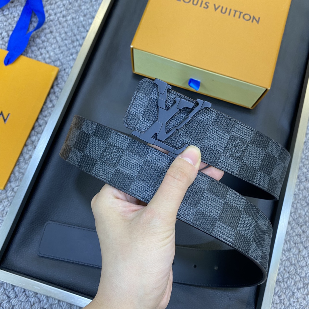 Louis Vuitton LV Leather Belts 1:1 Mirror Version