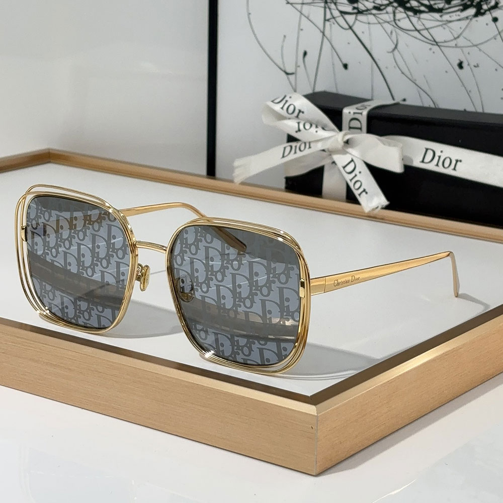 Dior Gold Metal Gold Frame Fashion sunglasses Top quality  (Replica）