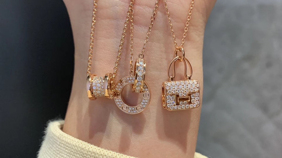 Bulgari B.Zero1 Necklace & Cartier Double Ring Necklace & Hermes Bag Necklace