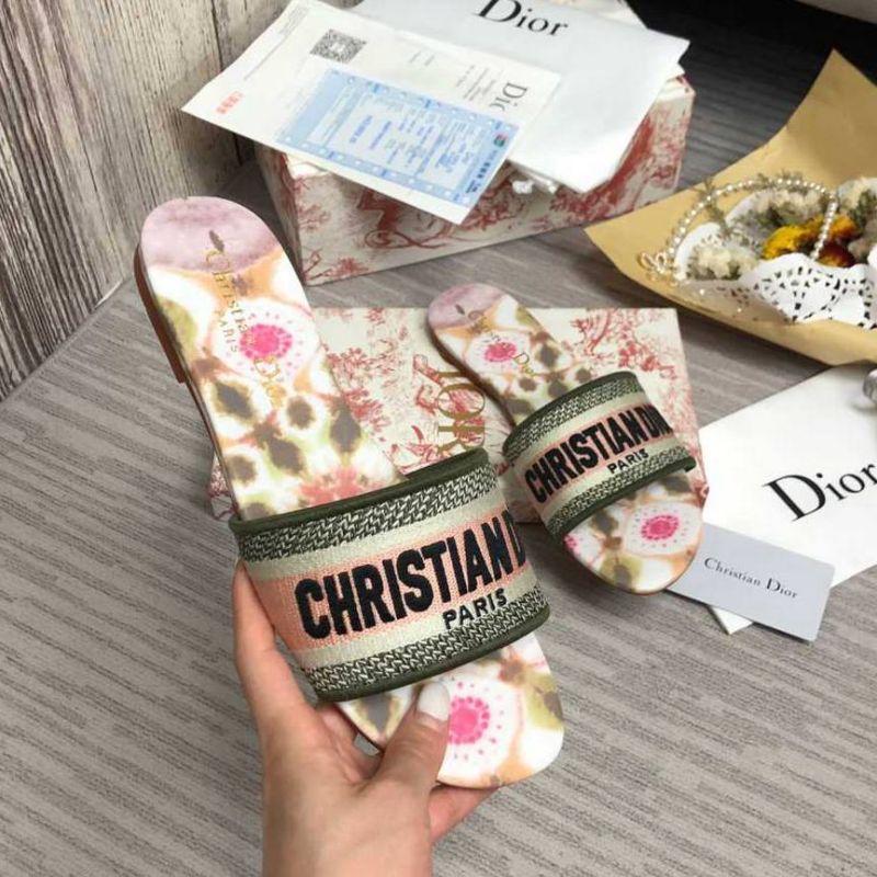 Dior DWAY Slide Slipper Sandals (Replica)