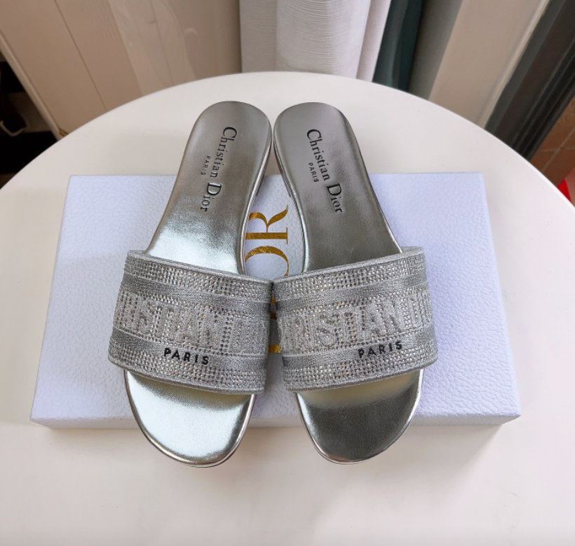 Dior DWAY Slide Slipper Sandals  With Diamonds (Replica)