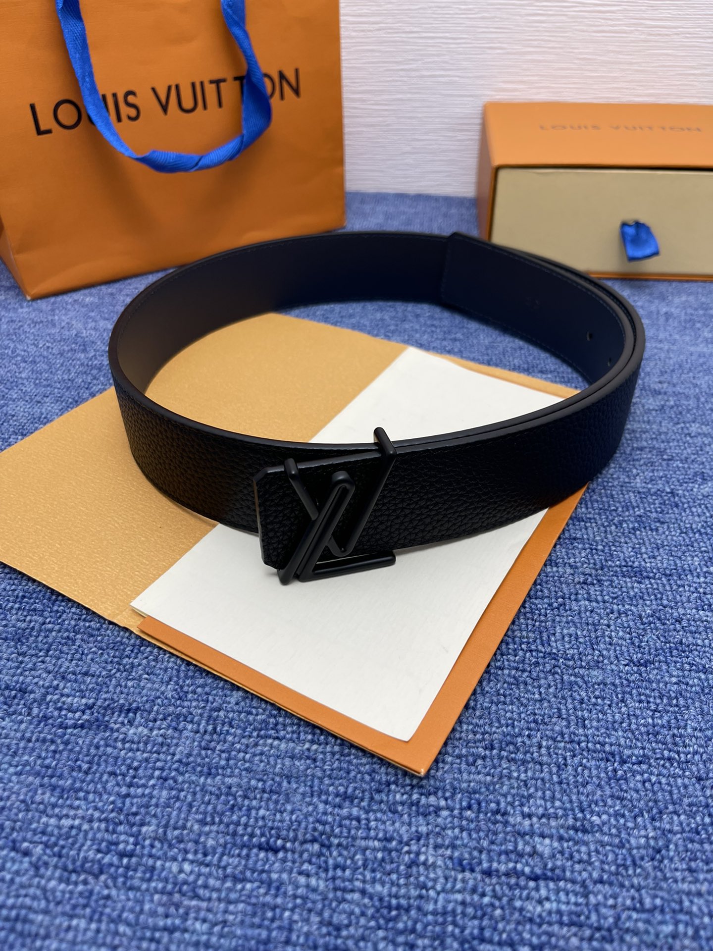 Louis Vuitton LV Leather Belts 1:1 Mirror Version