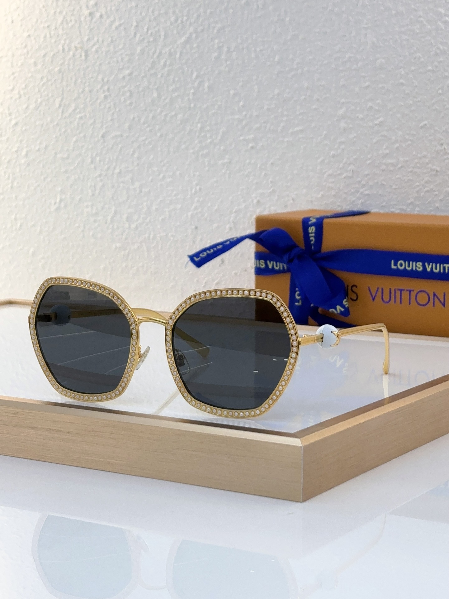 Louis Vuitton LV Sunglasses