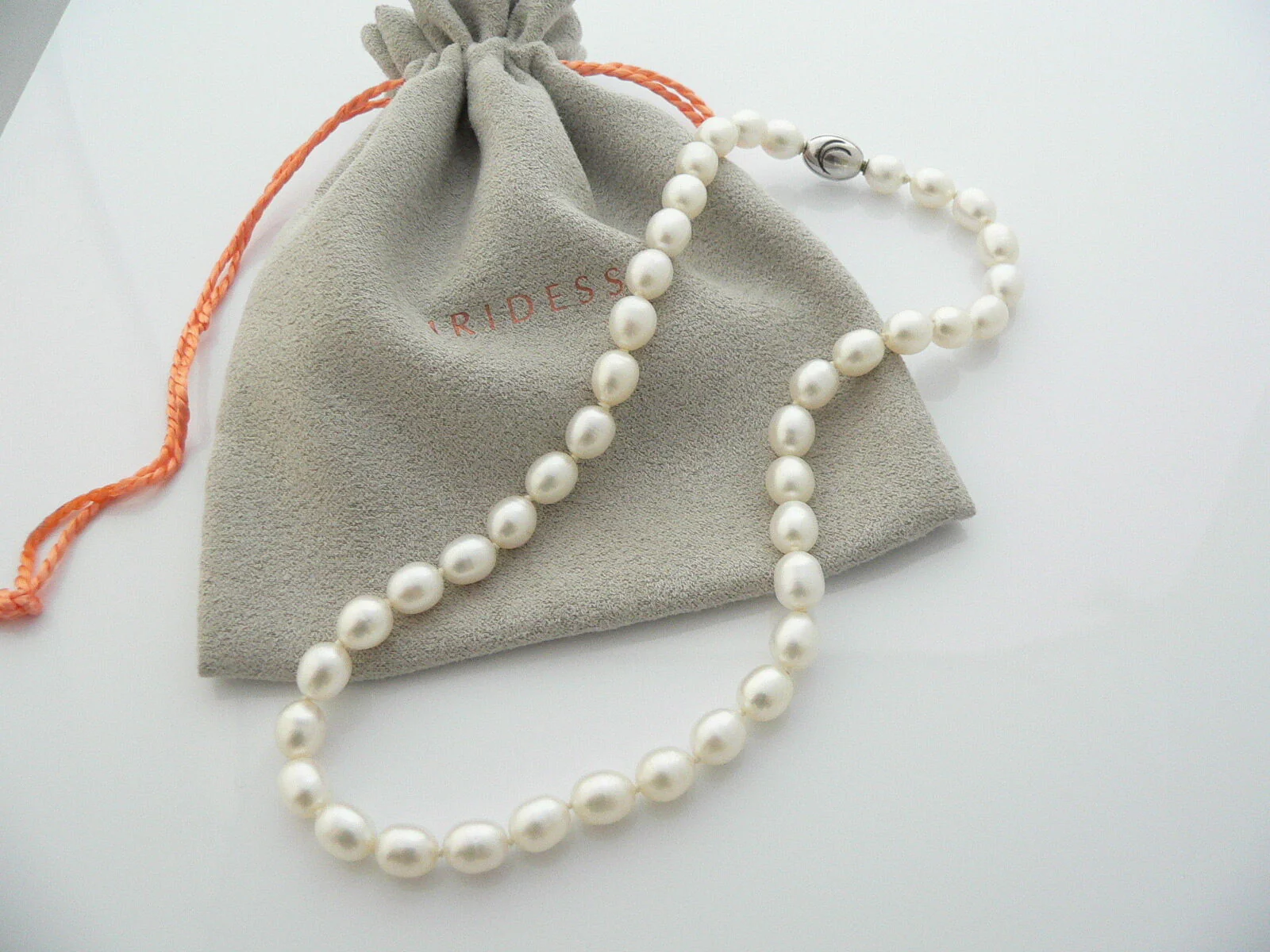Iridesse Tiffany & Co Pearl Necklace Strand Clasp Love Gift Pouch 925 T and Co