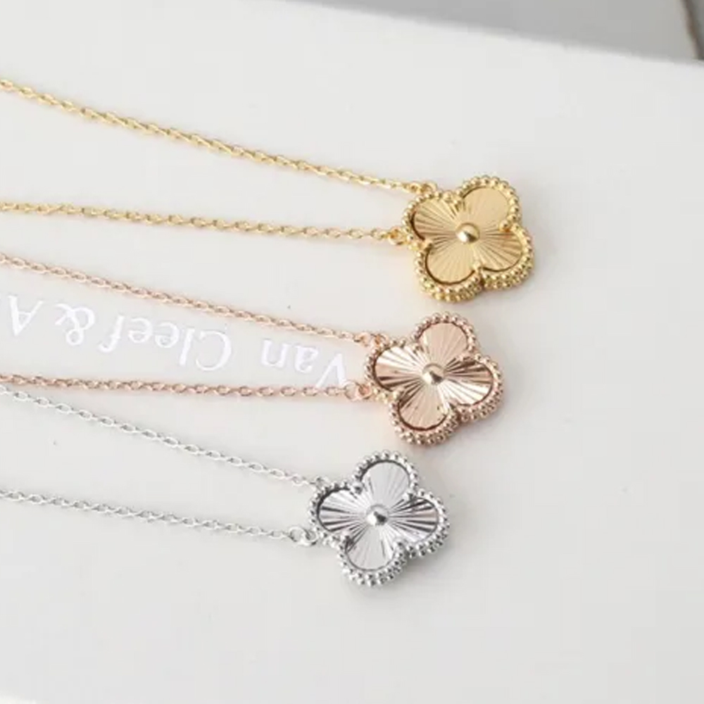 Van Cleef & Arpels Necklace 551