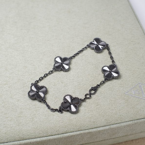 Van Cleef Bracelet Dupe, Black Clover Bracelet