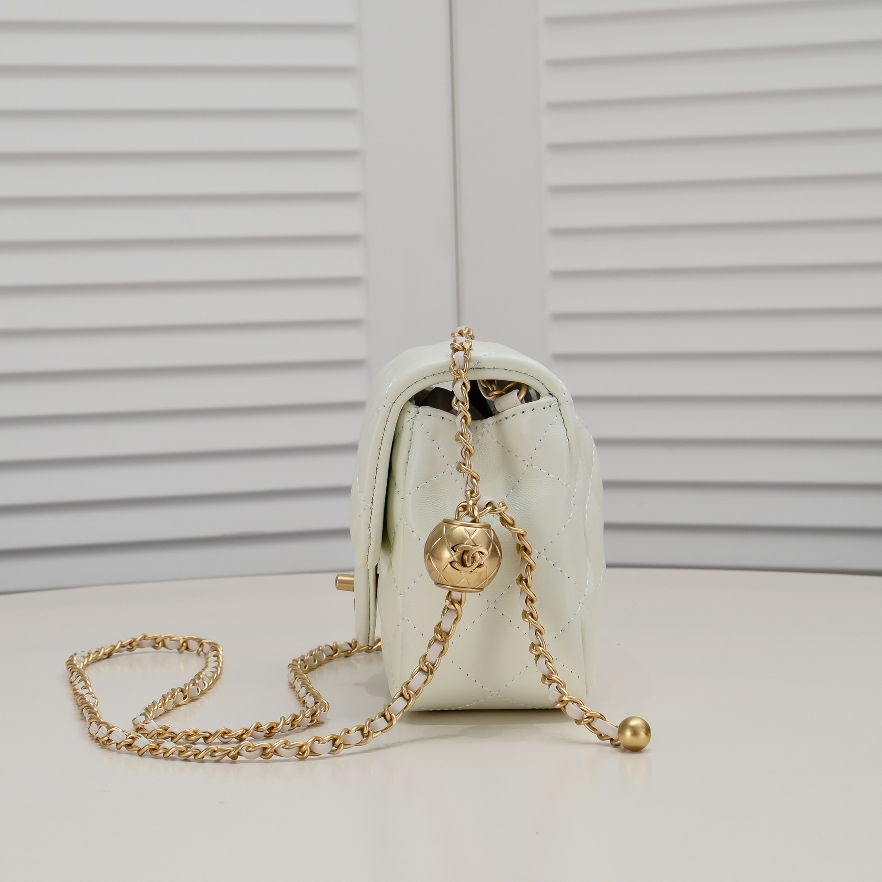 Chanel Cross Body Metal Ball Chain Shoulder Bag Handbag