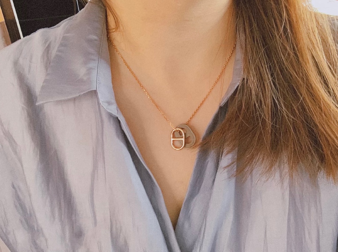 Double Pig Nose Necklace, One Cowhide Pig Nose