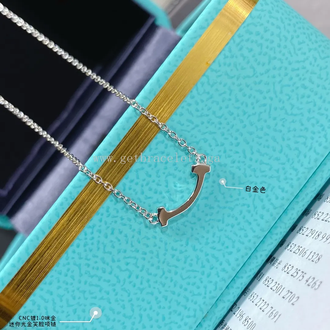 Tiffany T Small Smile Pendant Yellow Gold/Rose Gold/White Gold