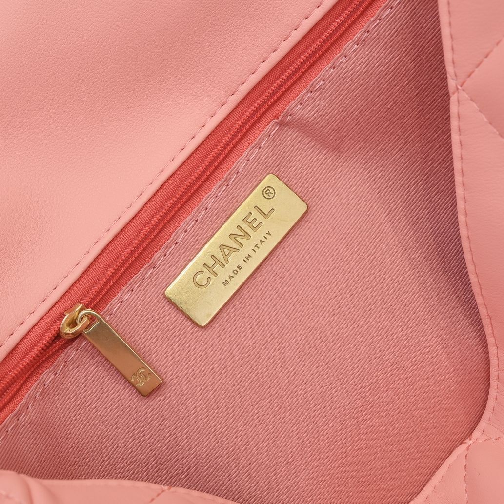 Chanel Lambskin Quilted Medium19 Flap Shoulder Bag Handbag