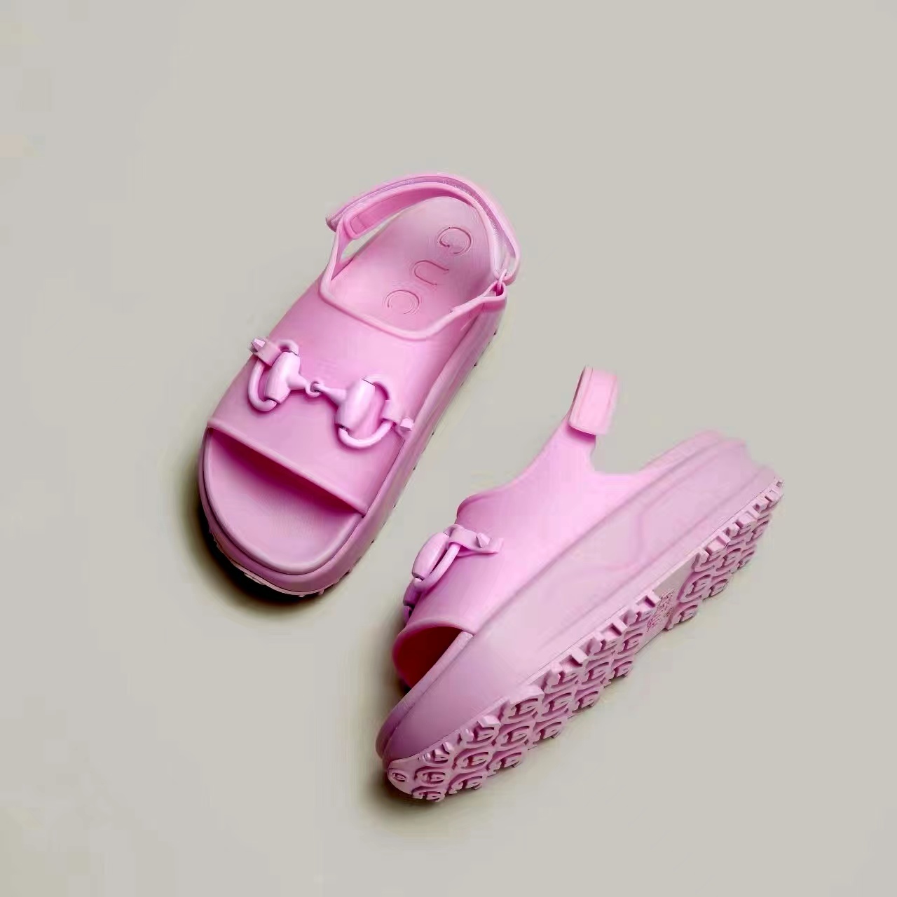 Gucci Shoes Rubber Thick-Soled Hook And Loop Fsteners Slide Sandal (Replica)