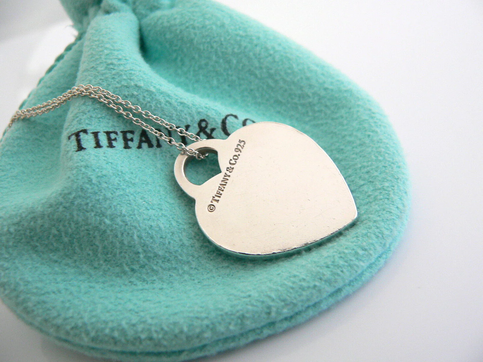 Tiffany & Co Silver Heart HAPPY ANNIVERSARY Medium Necklace Pendant Charm Chain