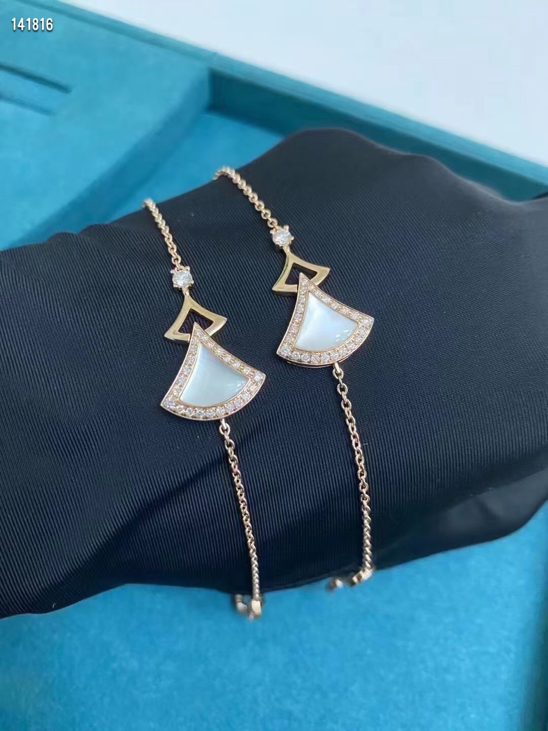 Bvlgari DIVAS' DREAM BRACELET,Two Style