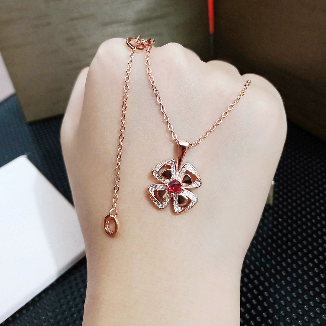 Bulgari FIOREVER NECKLACE