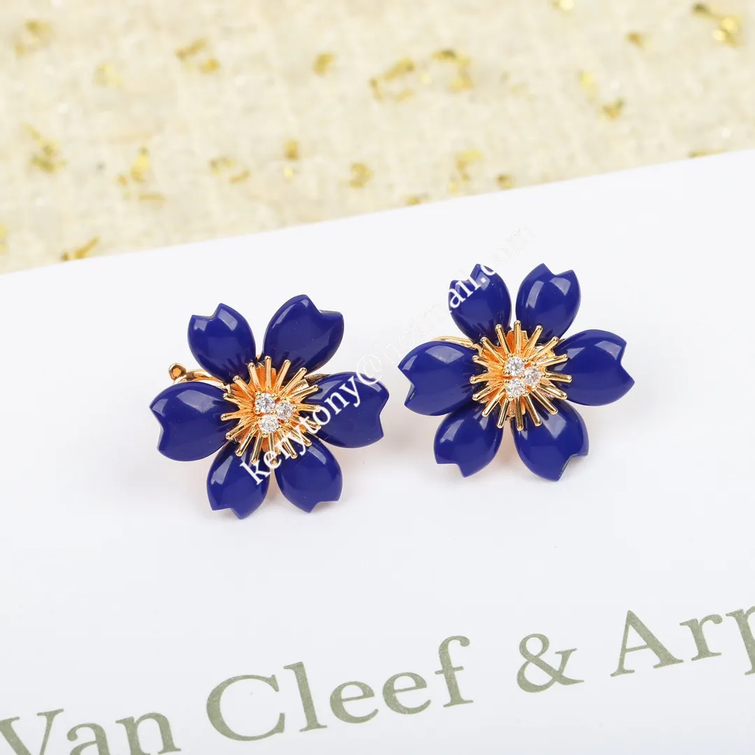 Hot Selling Van Cleef Arpels Rose de Noel Clip Earrings White/Blue With Diamonds Replica