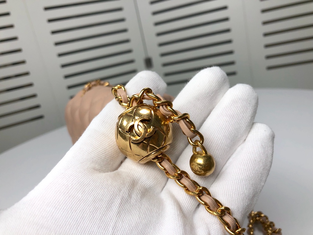 Chanel Cross Body Metal Ball Chain Shoulder Bag Handbag