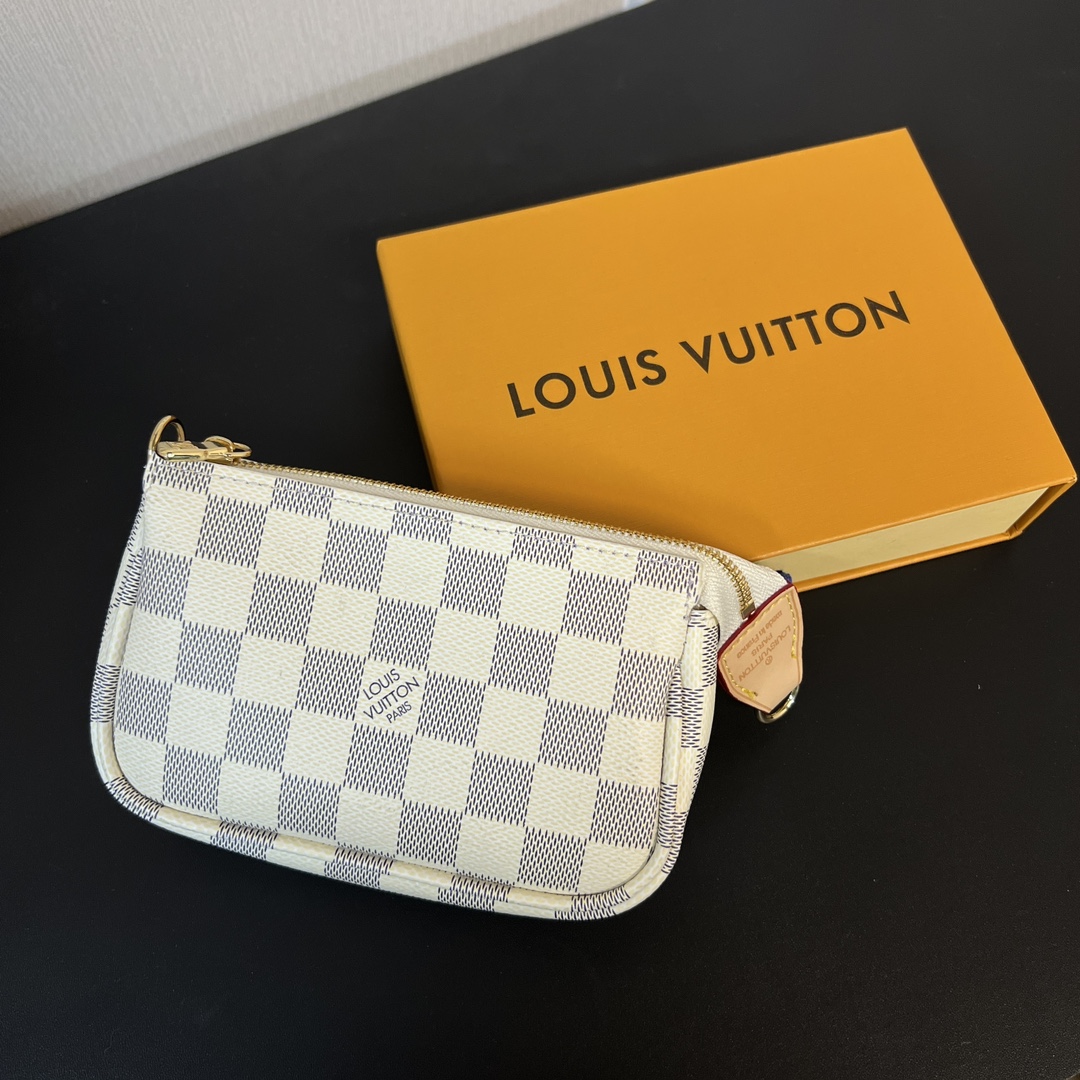 Louis Vuitton Multi Pochette Accessories Mini Bag Purse