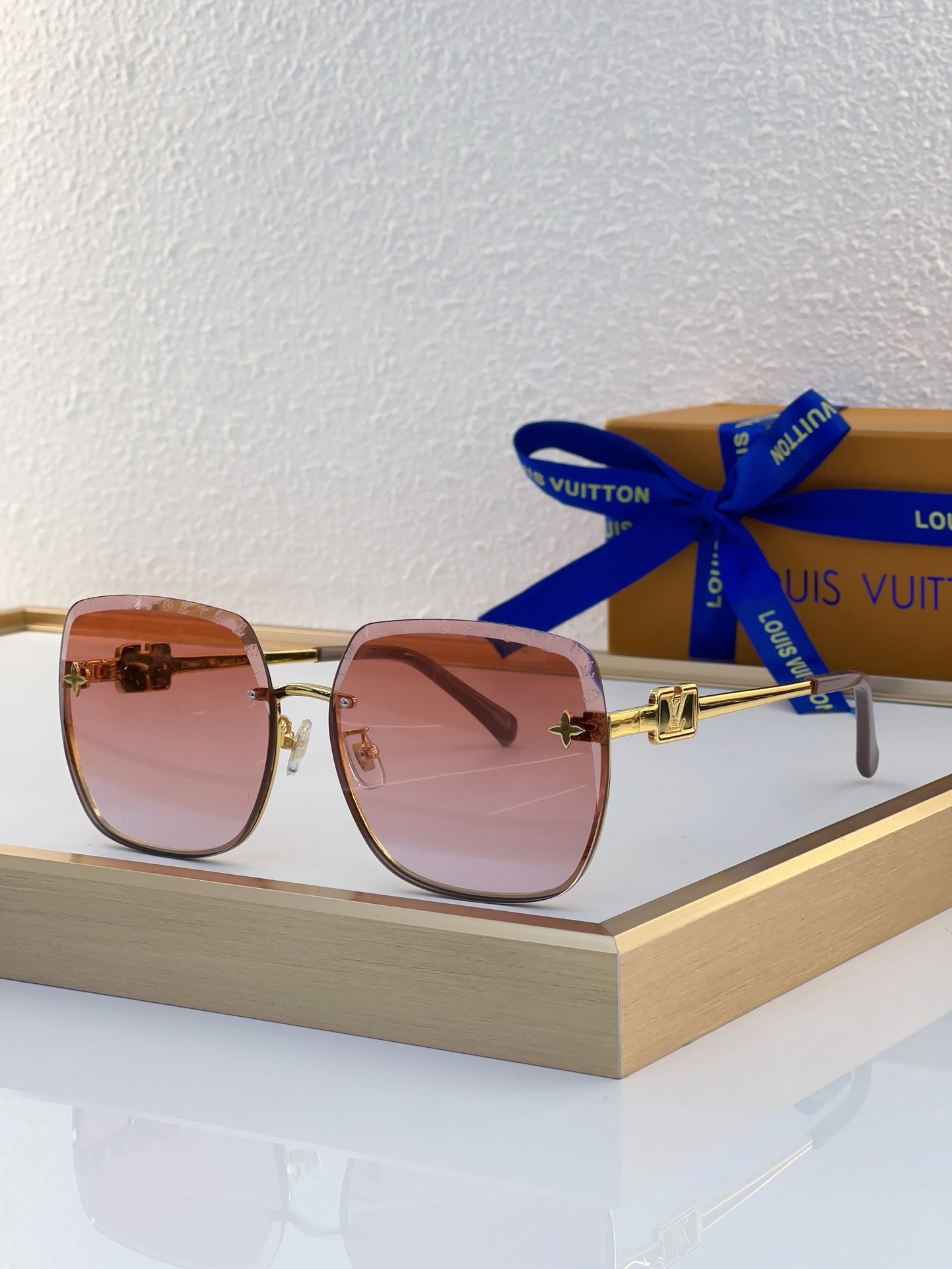 Louis Vuitton LV Sunglasses