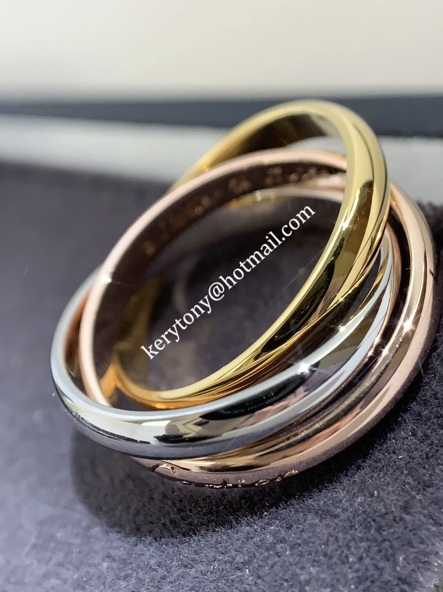 Popular Trinity De Cartier Small Ring White Gold/Yellow Gold/Pink Gold with Diamonds B4086100 Fake