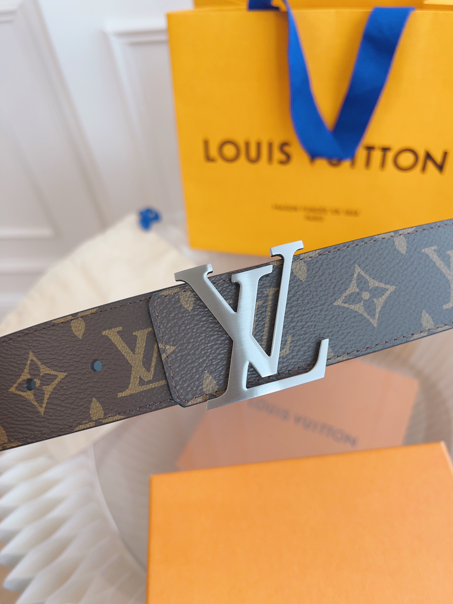 Louis Vuitton LV Leather Belts 1:1 Mirror Version