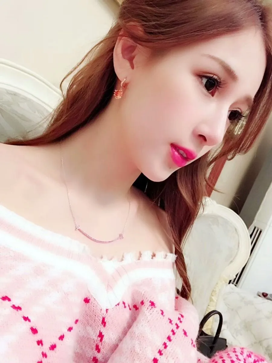 2021 Latest Tiffany Tiffany T Pink Swarovski Diamonds Double T Smile Pendant Womens Large Necklace 60698090