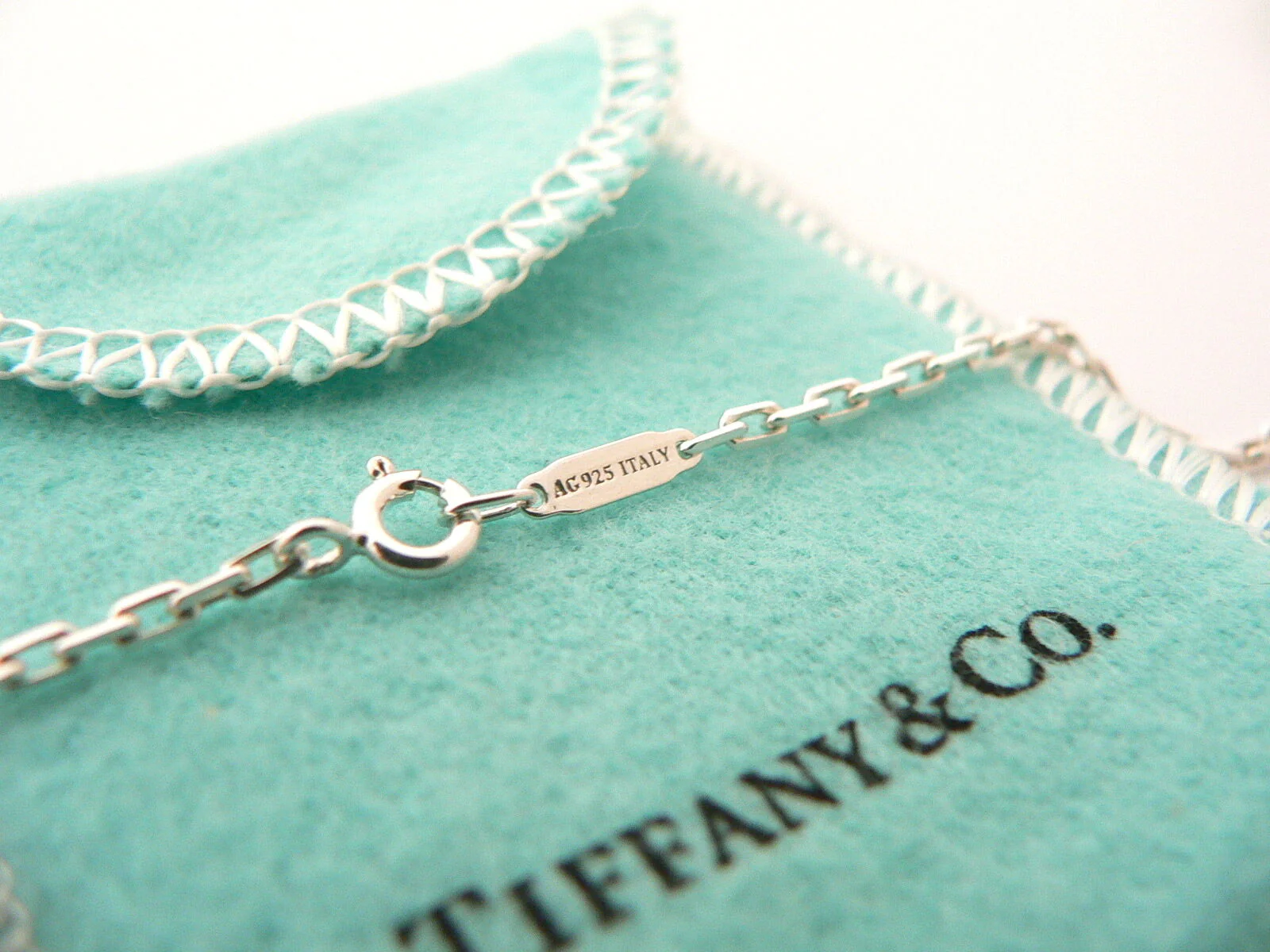 Tiffany & Co LOVE Cube Necklace Pendant Charm 18 In Chain Gift Pouch Silver ERA