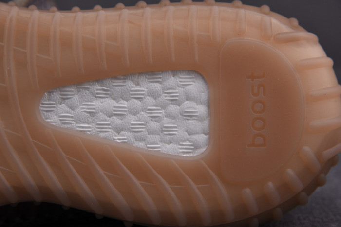 Yeezy Boost 350 V2 Fade H02795