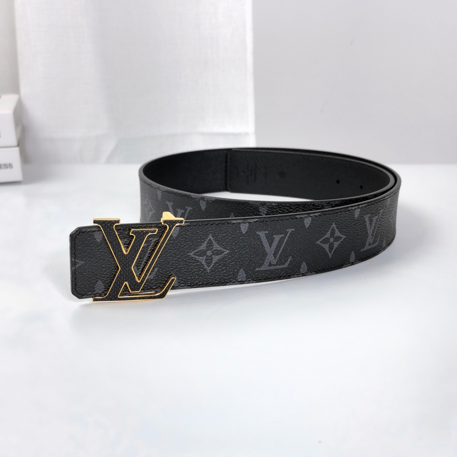 Louis Vuitton LV Leather Belts 1:1 Mirror Version
